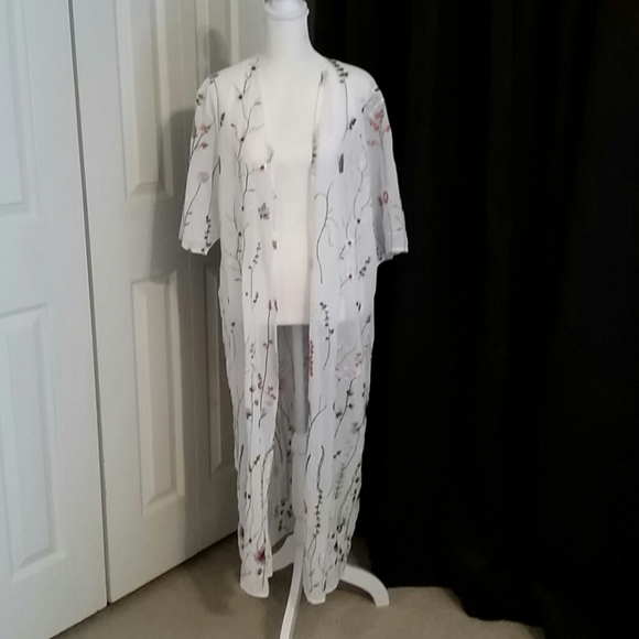 Embroidered Duster Cardigan - Picture 2 of 9